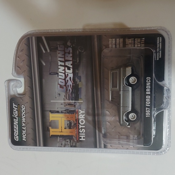 FORD BRONCO  1967 made by greenlight Hollywood. Limited edition  diecast. - Picture 4 of 4